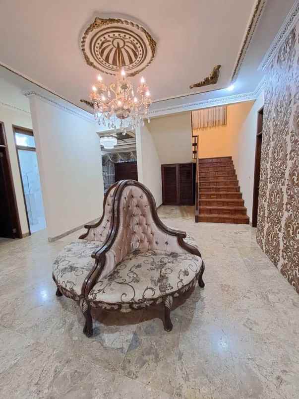 disewakan rumah gandaria