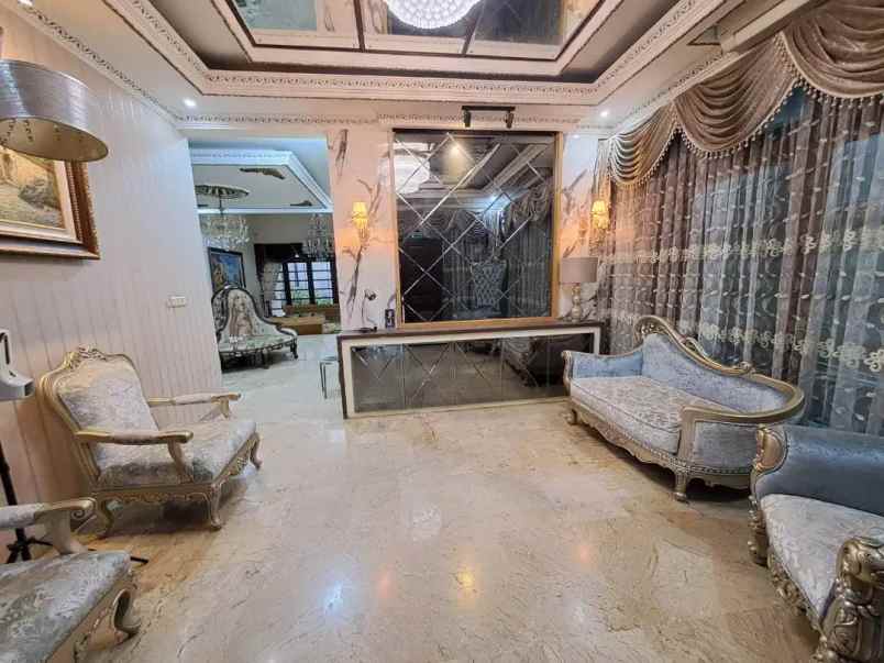 disewakan rumah gandaria