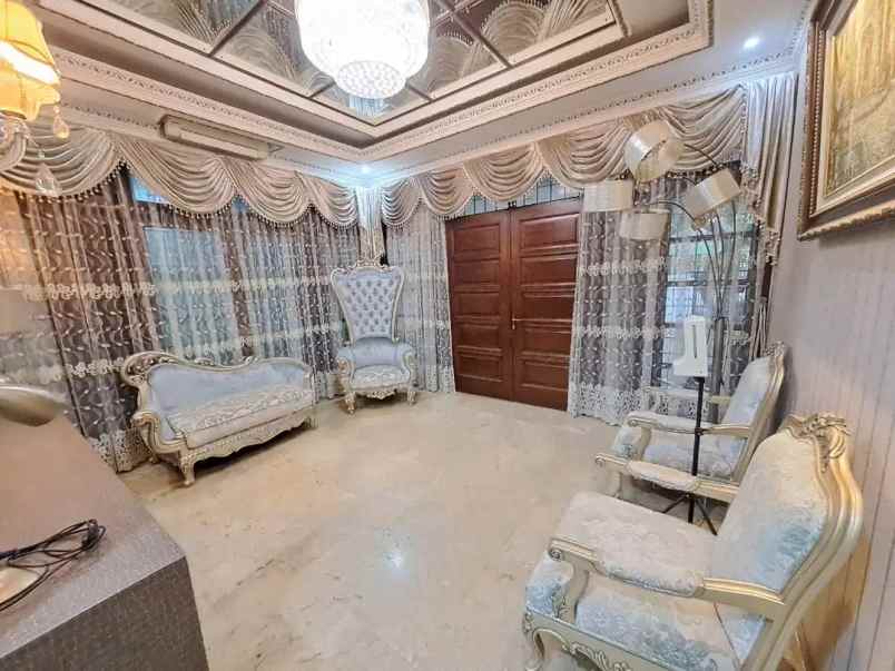 disewakan rumah gandaria