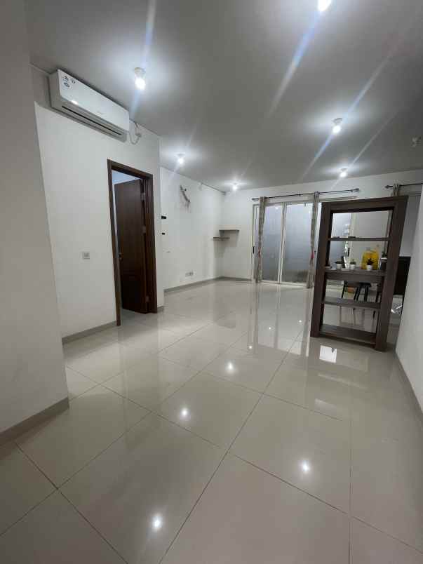 disewakan rumah graha natura e 70