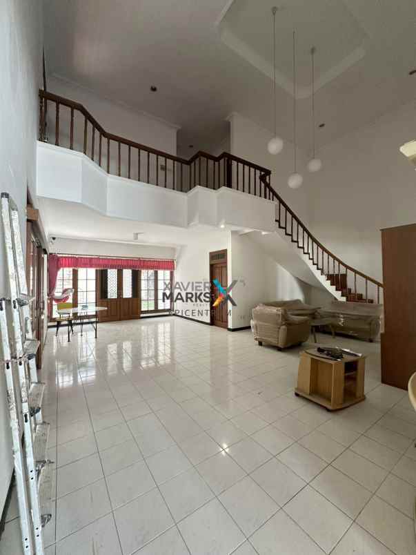 disewakan rumah prapen indah timur