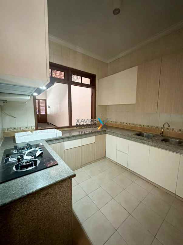 disewakan rumah prapen indah timur