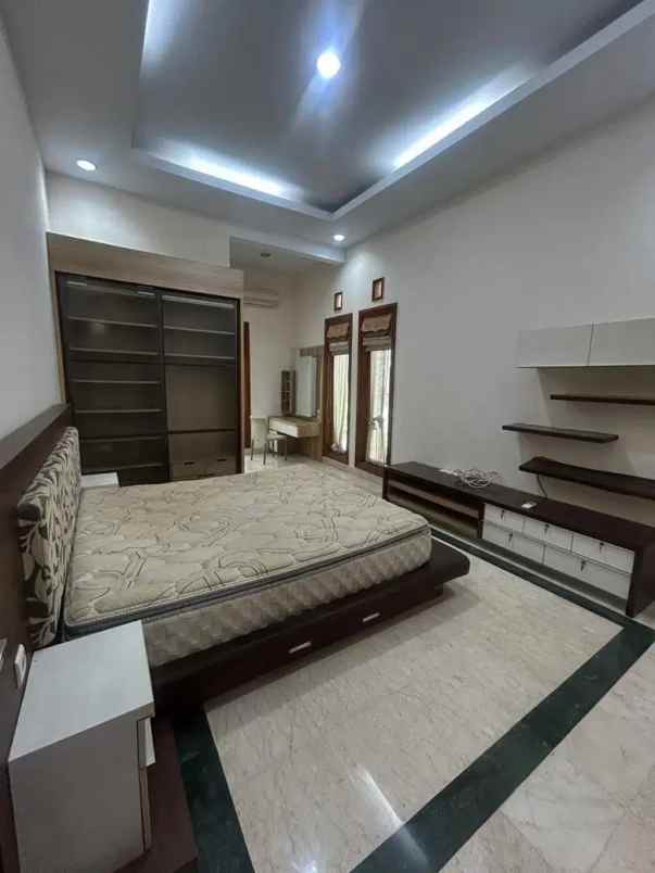 disewakan rumah ragunan