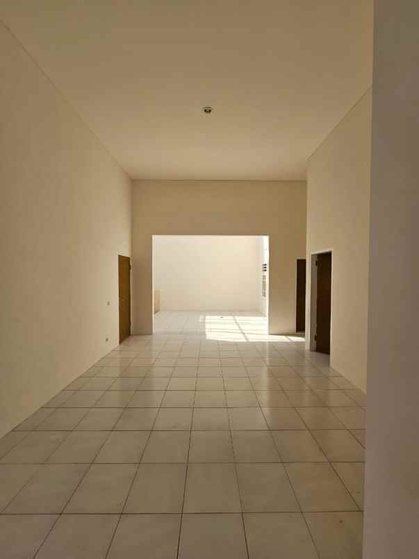 disewakan rumah sutorejo