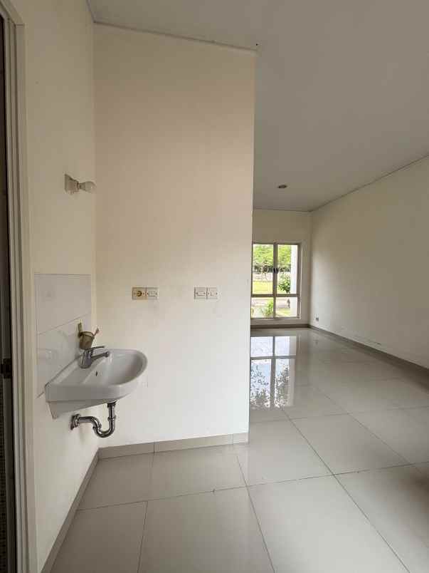 disewakan rumah suvarna sutera cluster