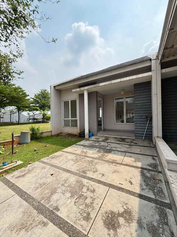 disewakan rumah suvarna sutera cluster