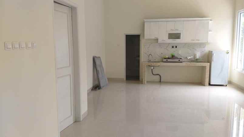 disewakan rumah taman ubud