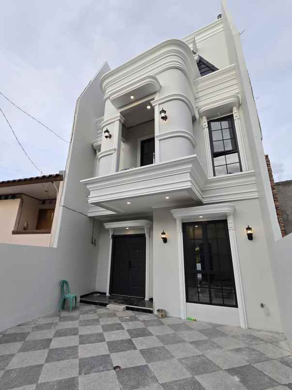for sale new townhouse jagakarsa jaksel