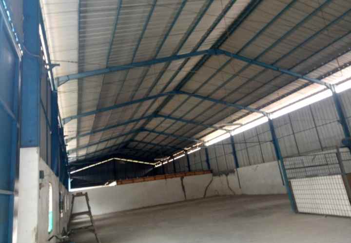 gudang 1600 m2 jl narogong kota bekasi