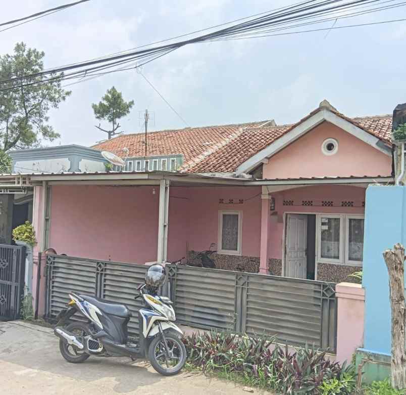 hitung tanah saja rumah di komplek taman bunga cilame