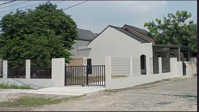 hunian hook dalam komplek karangtengah potensi besar