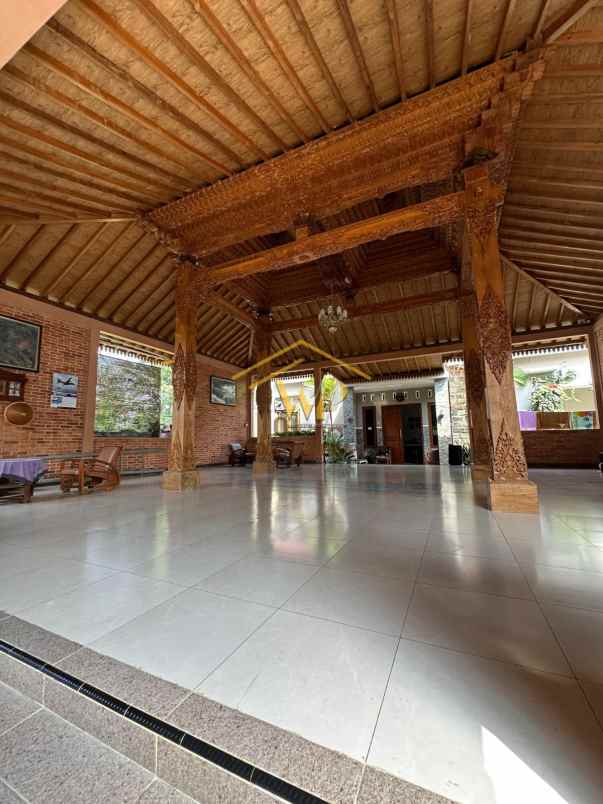 joglo jawa klasik di pakem sleman tanah luas banget