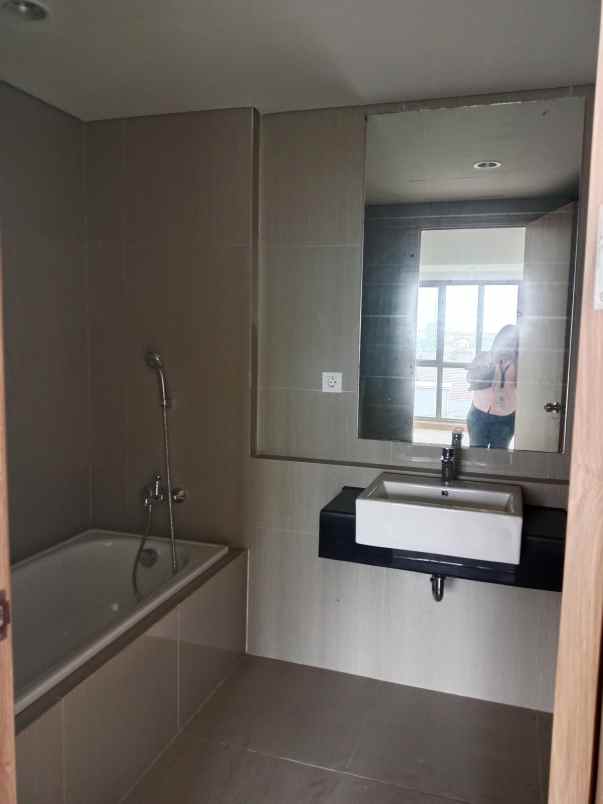 jual apartemen embarcadero pet friendly siap huni