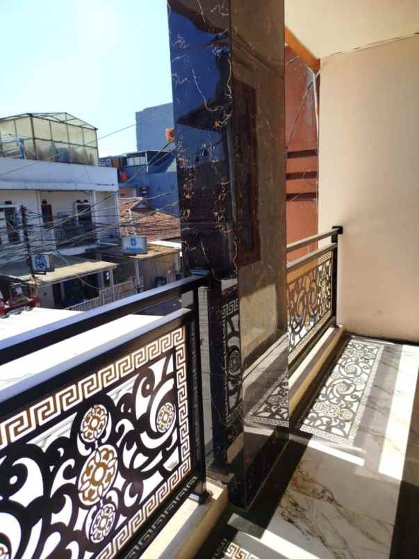 jual cepat kosan 4 lantai dekat stt telkom