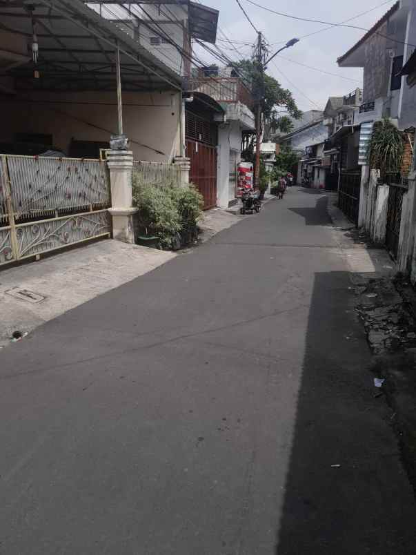 jual rumah di kemanggisan jakarta barat