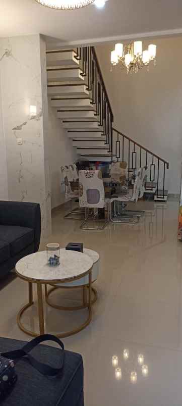 jual rumah furnished aryana karawaci tangerang