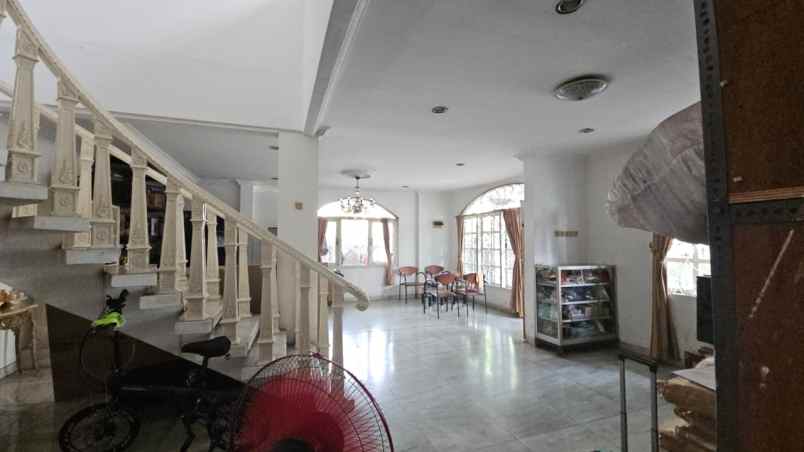 jual rumah hook taman ratu jak bar