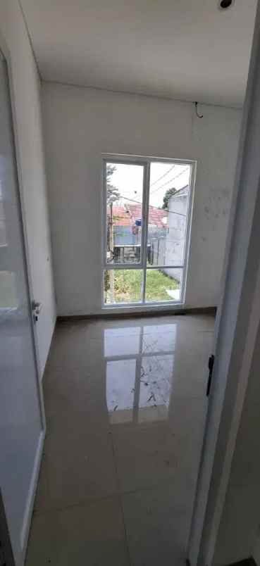 jual rumah hunian lokasi strategis di bakti jaya setu