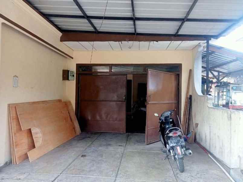 jual rumah lama terawat turangga buahbatu bandung