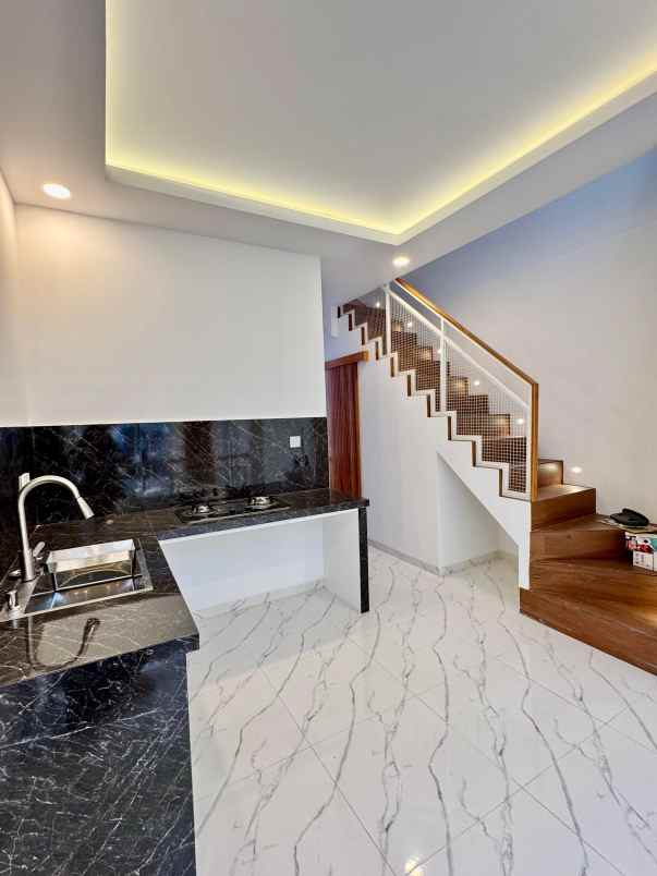 jual rumah minimalis modern komplek ddn cibubur