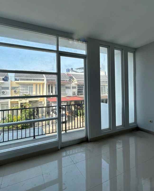 jual rumah royal palm cengkareng