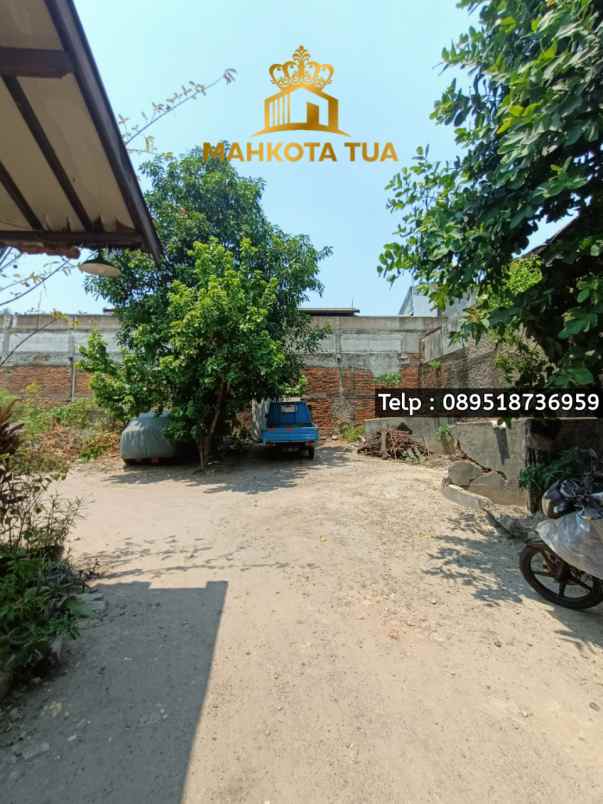 kebayoran lama ruko dan rumah di pinggir jalan raya