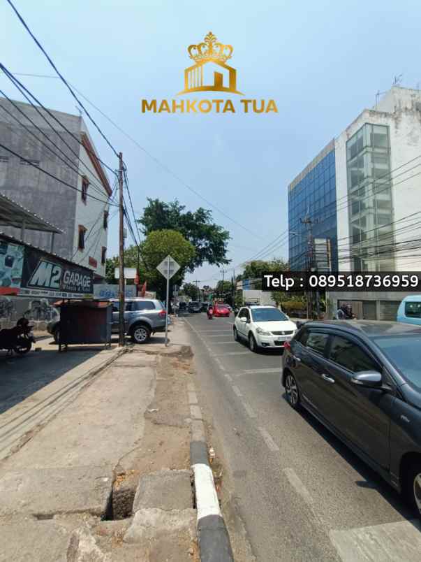 kebayoran lama ruko dan rumah di pinggir jalan raya