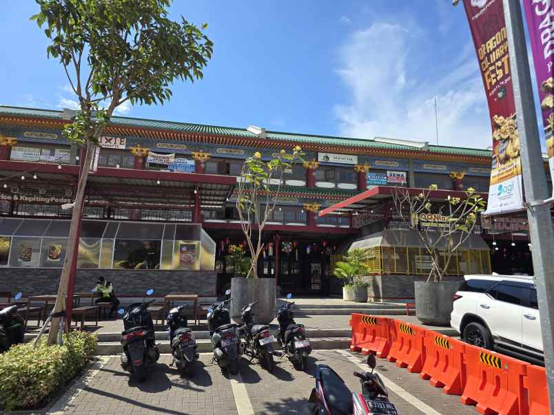 rukan 3 lantai grand shanghai pik 2