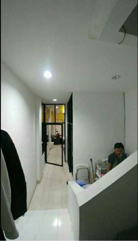 ruko 10 milyar di jalan benda kemang jakarta selatan