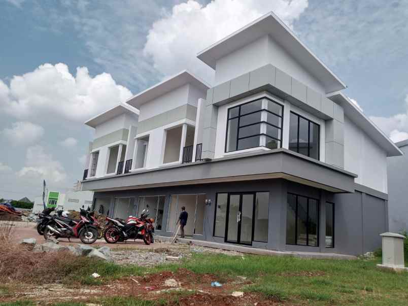 ruko 2 lantai paling strategis di pinggir jalan raya