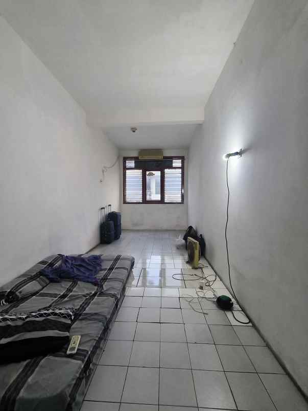 ruko raya kapasan nego sampe deal