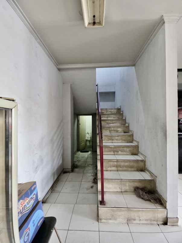 ruko showroom pinggir jalan di sultan agung bekasi