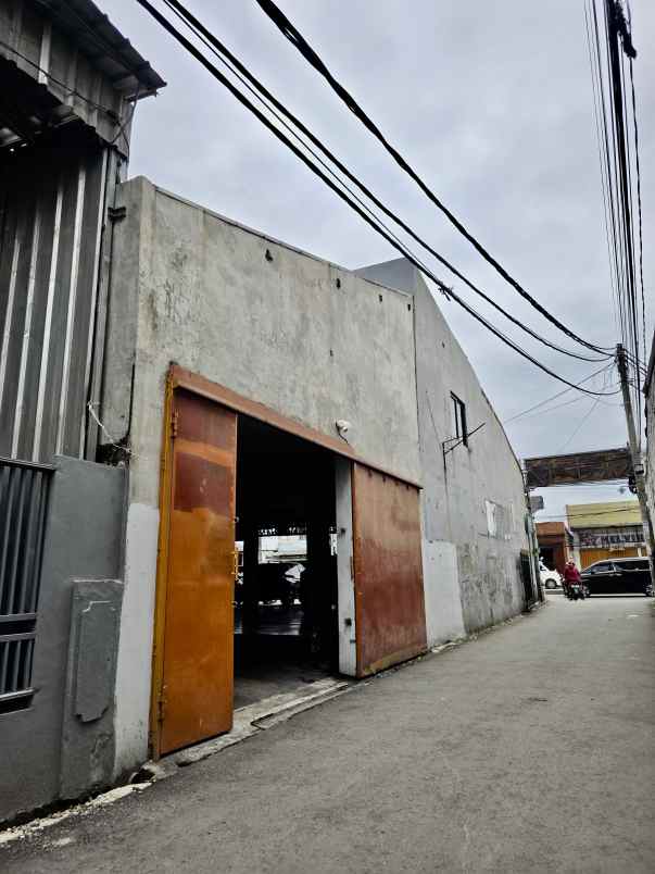 ruko showroom pinggir jalan di sultan agung bekasi