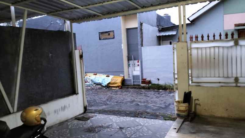 rumah 1 lantai siap huni di menganti gresikn