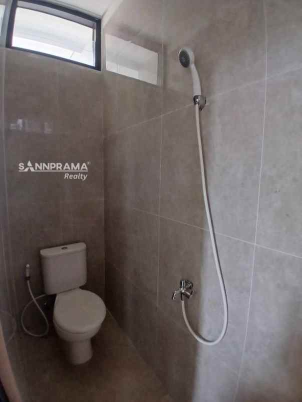 rumah 2 lantai cibubur free biaya2 all in arsa cibubur