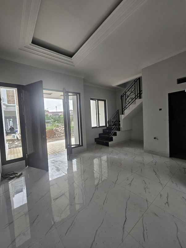 rumah 2 lantai desain etnic bali modern di tapos depok