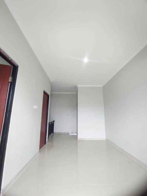 rumah 2 lantai di cilodong depok dp suka suka