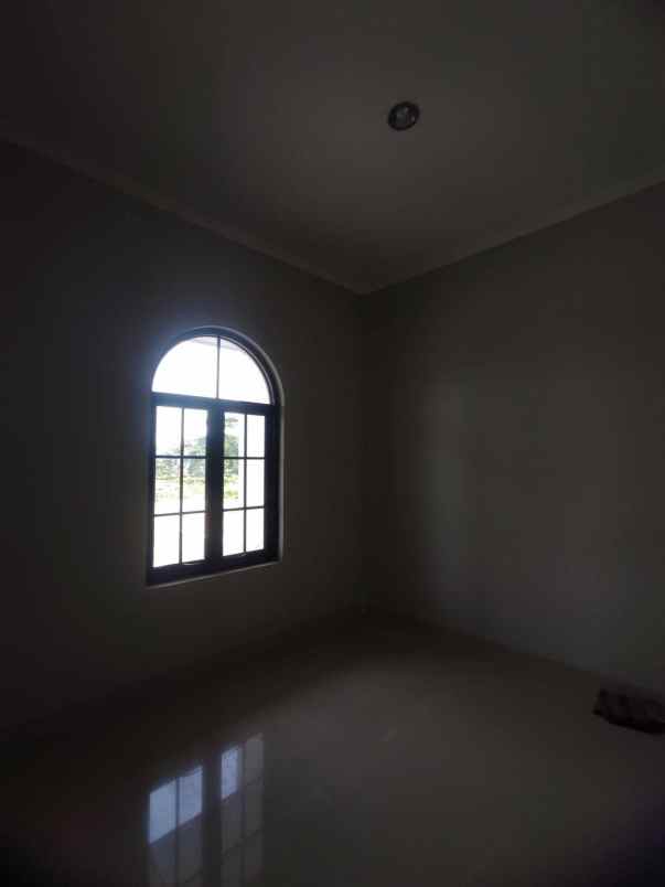 rumah 2 lantai di cilodong depok dp suka suka