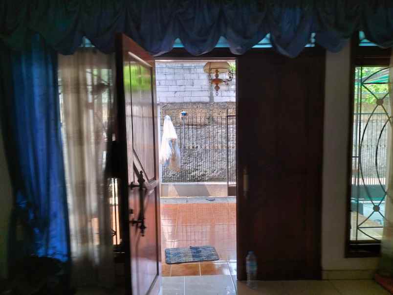 rumah 2 lantai di kemang selatan jakarta selatan