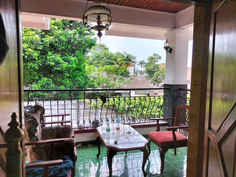 rumah 2 lantai di kemang selatan jakarta selatan