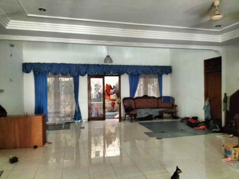 rumah 2 lantai di kemang selatan jakarta selatan