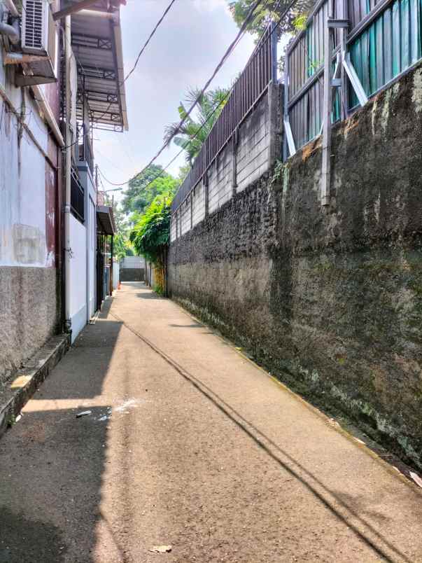 rumah 2 lantai di kemang selatan jakarta selatan