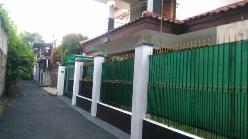 rumah 2 lantai di kemang selatan jakarta selatan