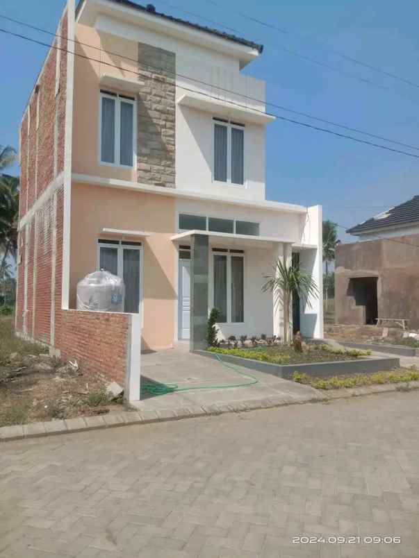 rumah 2 lantai harga terjangkau di malang