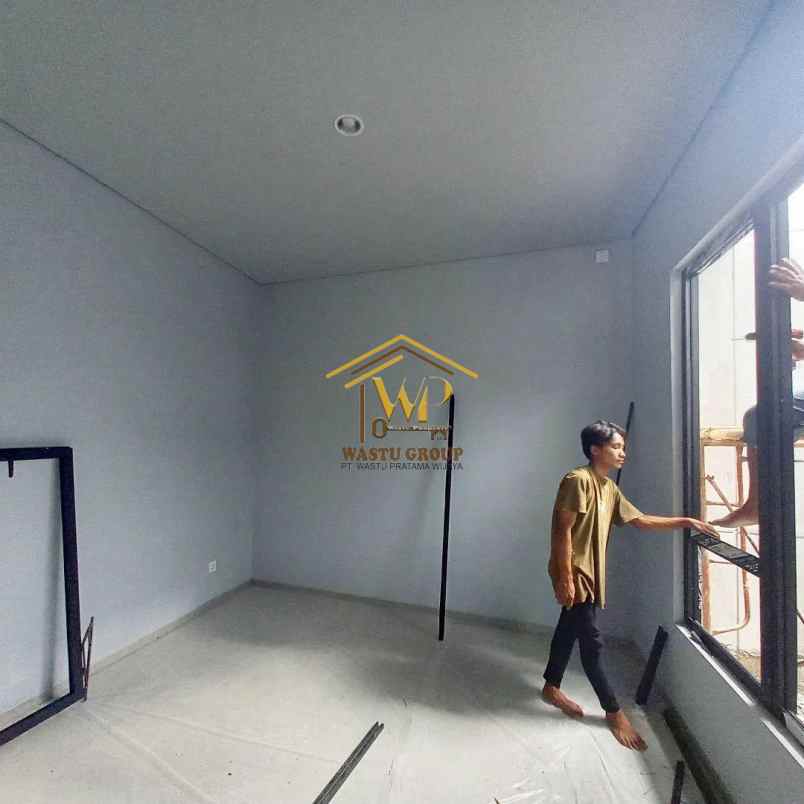 rumah 2 lantai siap huni di mlati sleman