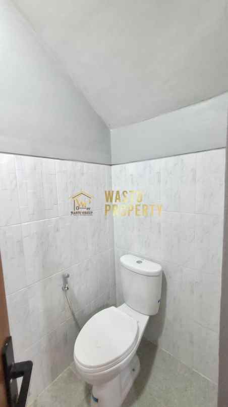 rumah 2 lantai siap huni utara jogja bay di sleman