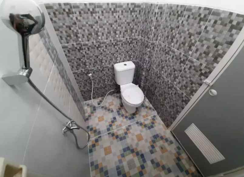 rumah 7 kt bisa untuk kostan di tugu depok