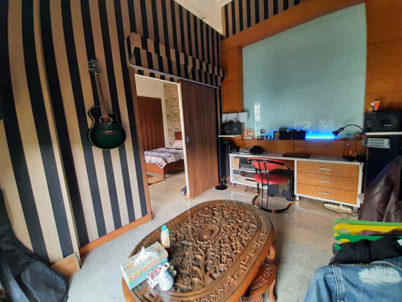 rumah asri di megapolitan cinere limo depok