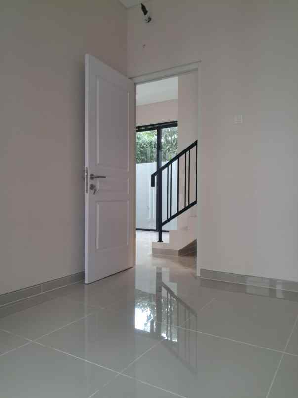 rumah banyumanik cluster mewah strategis semarang atas