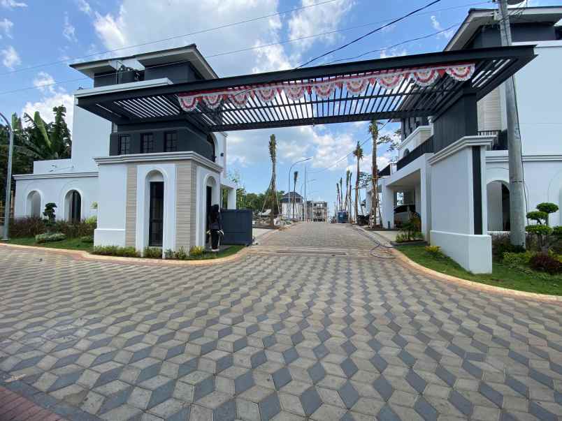 rumah banyumanik cluster mewah strategis semarang atas